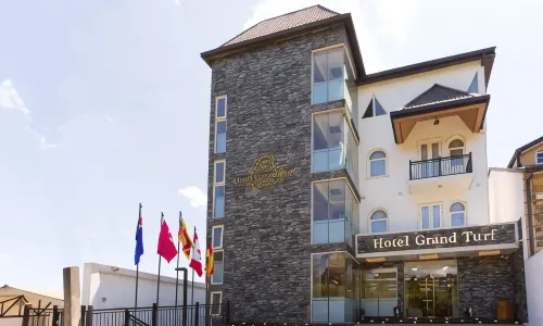 Hotel Grand Turf