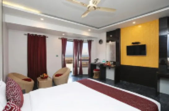 Swimming Sea Facing Hotel