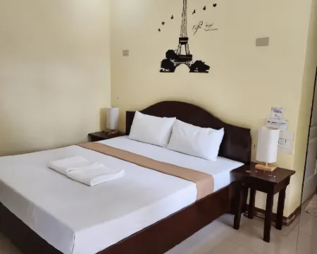 S & R Bed and Breakfast Hotéis em Calbayog