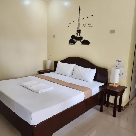 S & R Bed and Breakfast Отели в г. Калбэйог