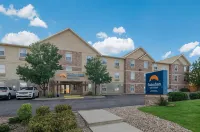 Suburban Studios Denver Central-Arvada Hotels in Arvada
