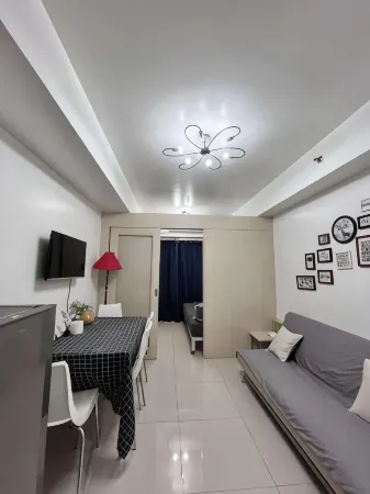 Sea Residences Moa-Eric Apartments