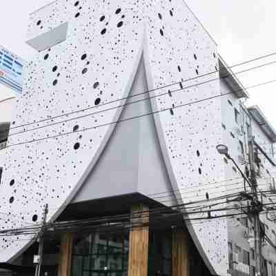 더 베드 핫야이 Hotel Exterior