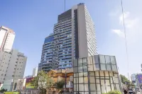 Building w/ Pool and Gym in Paraiso - ONP فنادق في 