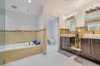 Florida Retreat 6BR Pool Jacuzzi & Game Haven Hotels in Hialeah