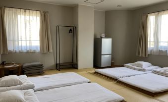 J-Hoppers Beppu Guesthouse