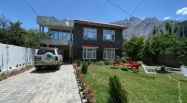 斯卡杜神聖公寓