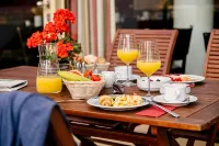 Hotel am Jungfernstieg - breakfast