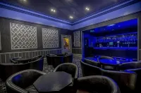 The Carlton Hotel - bar