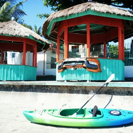 SmallFry's Beach Resort