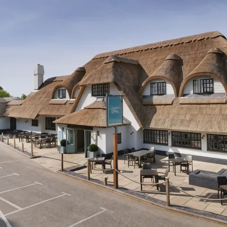Potters Heron Hotel