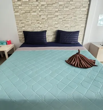 ห้องดีลักซ์ เตียงใหญ่ 1 เตียง วิวทะเล