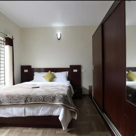 Pine Hill Suites