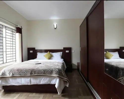 Pine Hill Suites โรงแรมในอูตี้