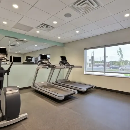 Tru by Hilton Chicopee Springfield Отели в г. Чикопи