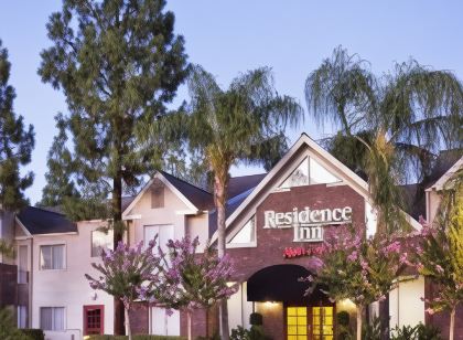 레지던스 인 베이커즈필드