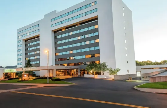 賓漢頓希爾頓逸林酒店