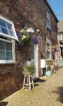 Saltburn Holidays Primrose Cottage - Parking