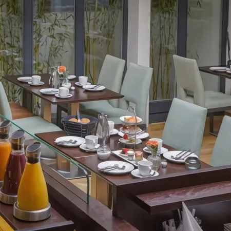 Essensio Hotel Düsseldorf Отели рядом с достопримечательностью «Хассельс»