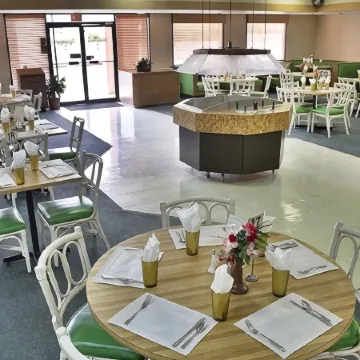 Castaways Resort and Suites