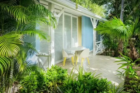 Trupial Hotel & Casino