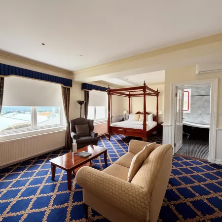 Carrington Hotel