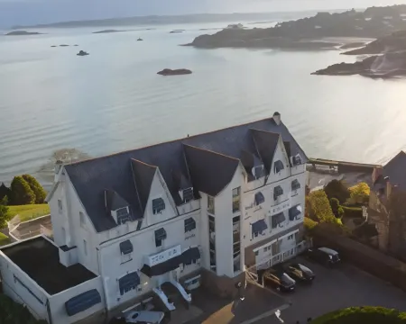 L'Hôtel de Carantec Hôtels à : Carantec