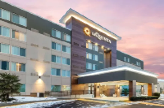 La Quinta Inn by Wyndham Lynnwood Hotels in Lynnwood