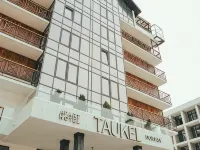 Apartments Taukel Hotels in Dombay