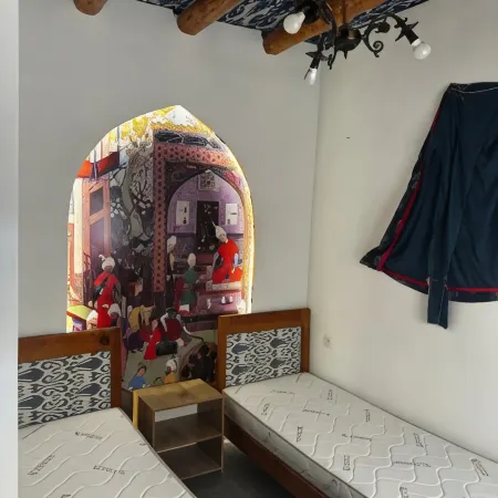 Dolon B&B Отели рядом с достопримечательностью «Минарет Калон»