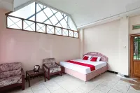 RedDoorz @ Argapuri Resort Gambung