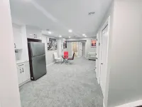 Private, Cozy, Luxury, Spacious One Bedroom Suite