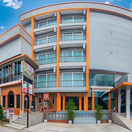 Chabana Kamala Hotel Отели рядом с достопримечательностью «Памятник Цунами»