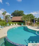 Vibrant Sunsets and Lush Landscaping on Lake Okeechobee