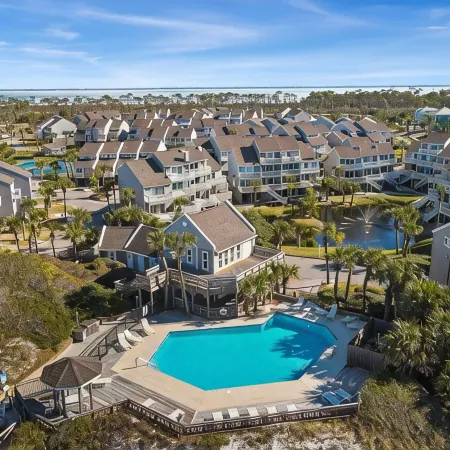 Cape Casa — Dog-Friendly End Unit · Lakefront Deck & Gulf Views · 1 Min to Beach
