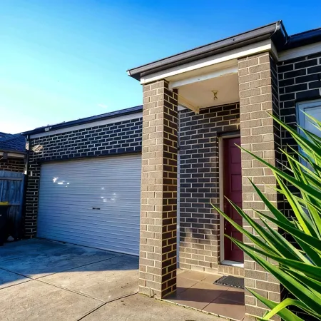 Family And Remote Work Friendly-Only 4 Minutes from The Pacific Werribee