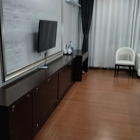 Linxi Huajing Homestay