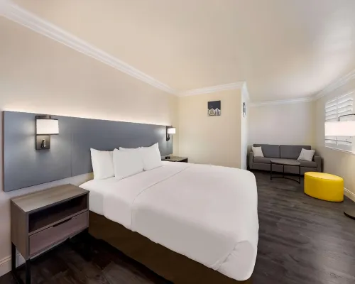 Super 8 by Wyndham Gilroy Hotels in Gilroy