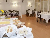 MR Express (ex Hotel Neruda Express) - breakfast