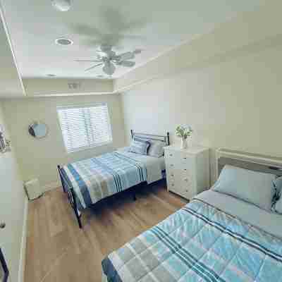 Big 4-bedroom House close to Beach in San Clemente Rooms
