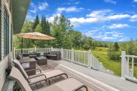 River Valley Sunset Retreat - Peaceful Getaway Near Sunday River & Bethel/Newry