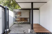 Pingu House