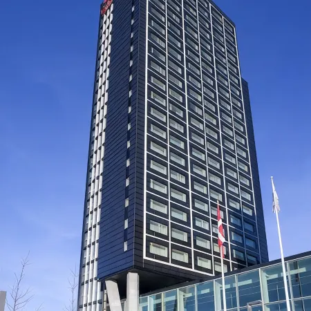 Crowne Plaza COPENHAGEN TOWERS by IHG Отели рядом с достопримечательностью «Станция метро Ørestad»