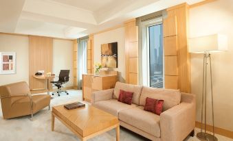 Carlton Downtown Hotel