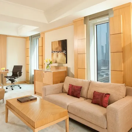 Carlton Downtown Hotel