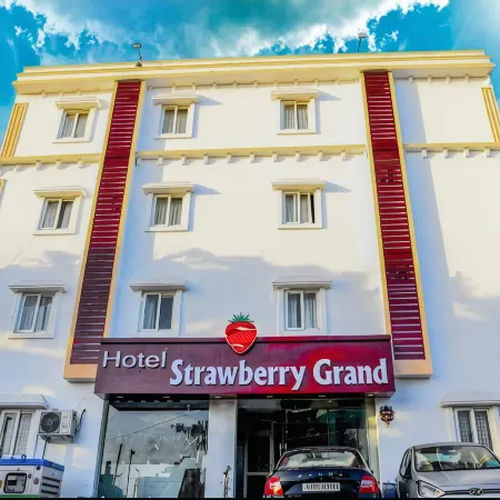 Hotel Strawberry Grand