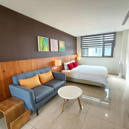 Riverbank Villa