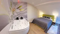 Apart Hotel Maksimum - Cho phép mang theo thú cưng