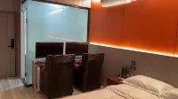 Linfen Junyue E-Sports Hotel (Gulou South Street)