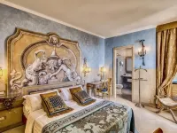 Romanico Palace Hotel and Spa Hotels near Piper Club
